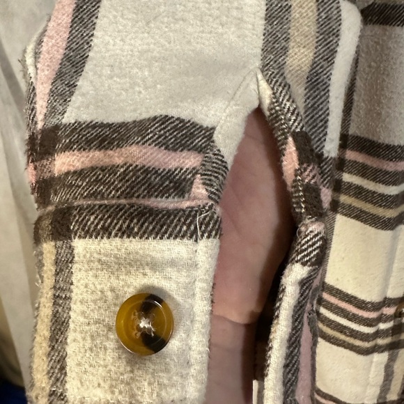 Winners knee length Shacket, Size Large, 3 for $25 - Picture 6 of 9